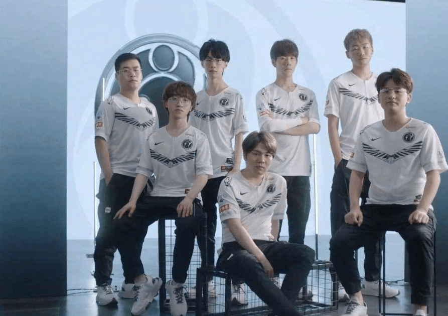 与球队战略 与球队战略