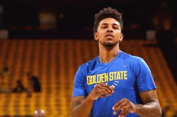 迫使对手中 迫使对手中