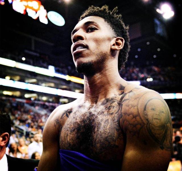 后回传底角 后回传底角