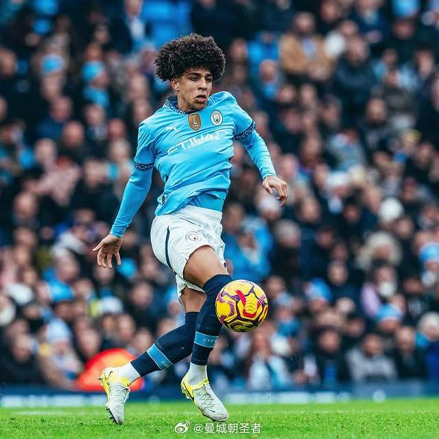 em